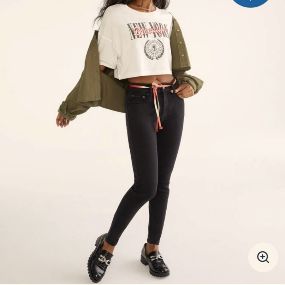 NWT's Aero Premium Air High-Rise Curvy Jegging With LYCRA® FREEF!T® Technology